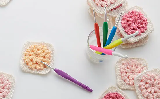 Amour Crochet Hook (2.0 — 15.0 mm)