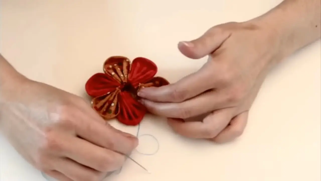 Confeccionador de flores Kanzashi (Pétalo puntiagudo/Tamaño grande)
